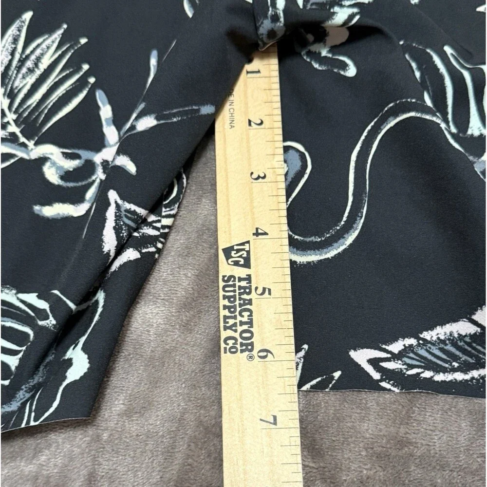 Roark The Passage Boardshorts 31 Tarantula Snake Zip Pocket Surf Swim Trunks